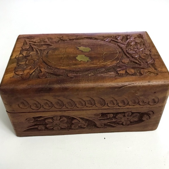 Vintage Handmade Wooden Box Handcarved - Picture 7 of 16